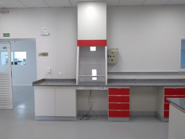 Capela de Bancada Sievom Mobiliario Tecnico para Laboratorio